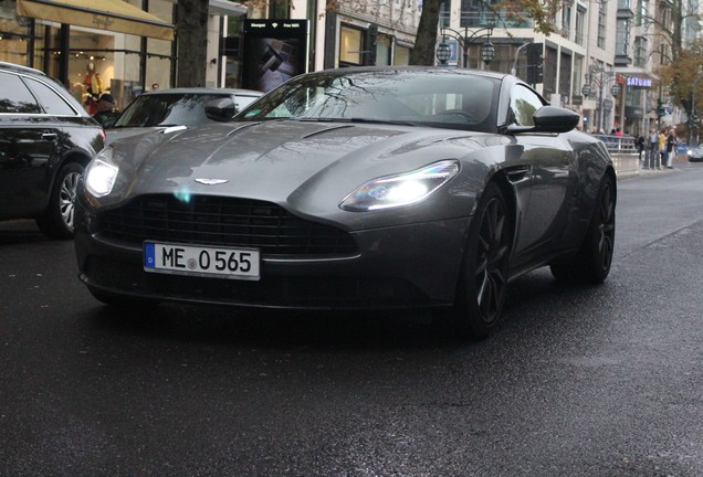 Aston Martin DB11