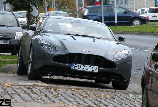 Aston Martin DB11