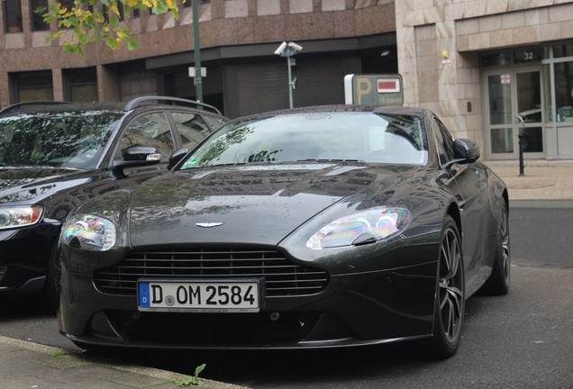 Aston Martin V8 Vantage S