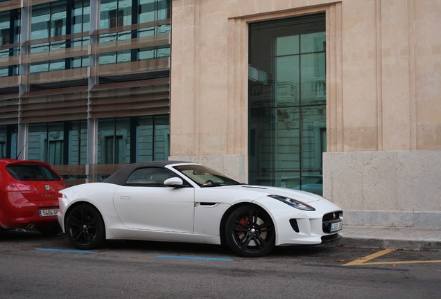 Jaguar F-TYPE S Convertible