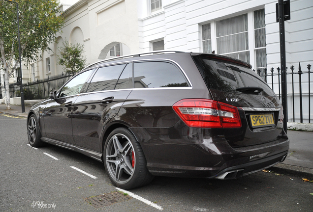 Mercedes-Benz E 63 AMG S212 V8 Biturbo