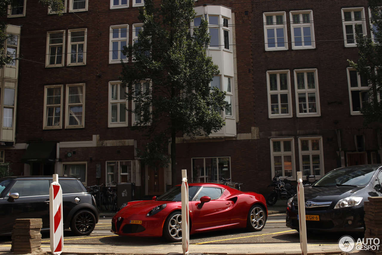 Alfa Romeo 4C Coupé