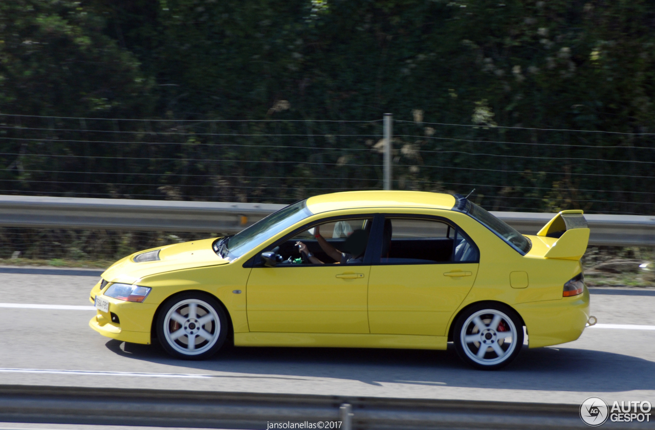 Mitsubishi Lancer Evolution IX MR