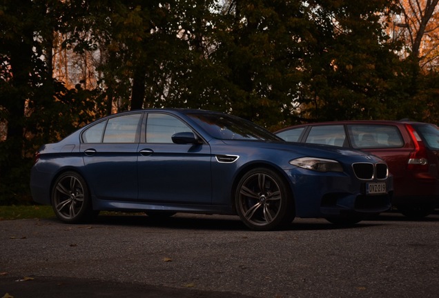 BMW M5 F10 2011