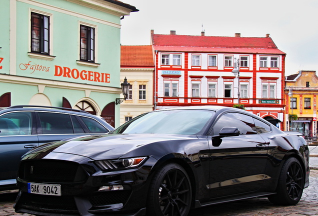 Ford Mustang Shelby GT350 2015