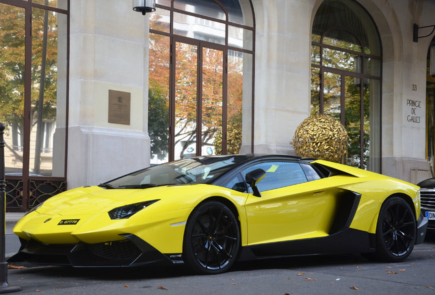 Lamborghini Aventador LP720-4 Roadster 50° Anniversario