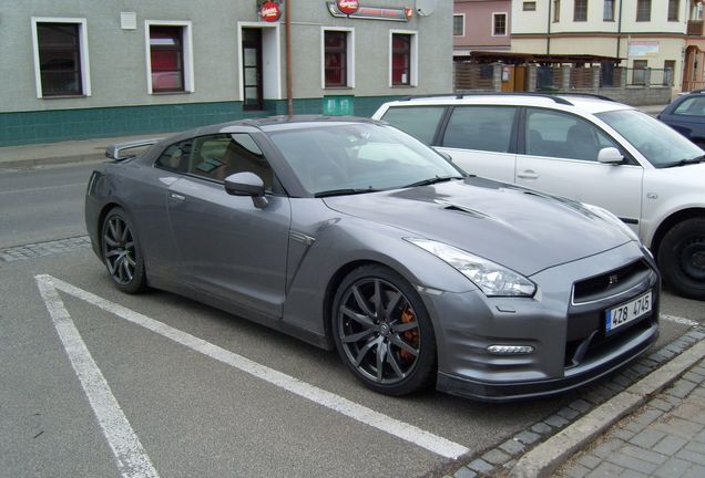 Nissan GT-R 2013