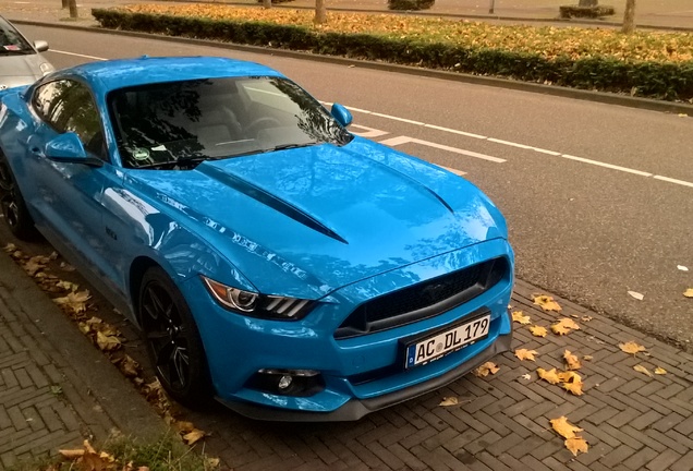 Ford Mustang GT 2015 Black Shadow Edition