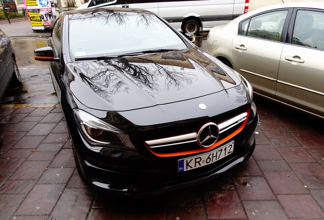 Mercedes-Benz CLA 45 AMG OrangeArt Edition C117