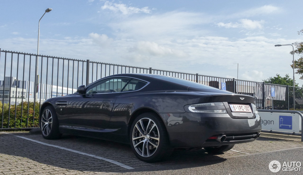 Aston Martin DB9 2010