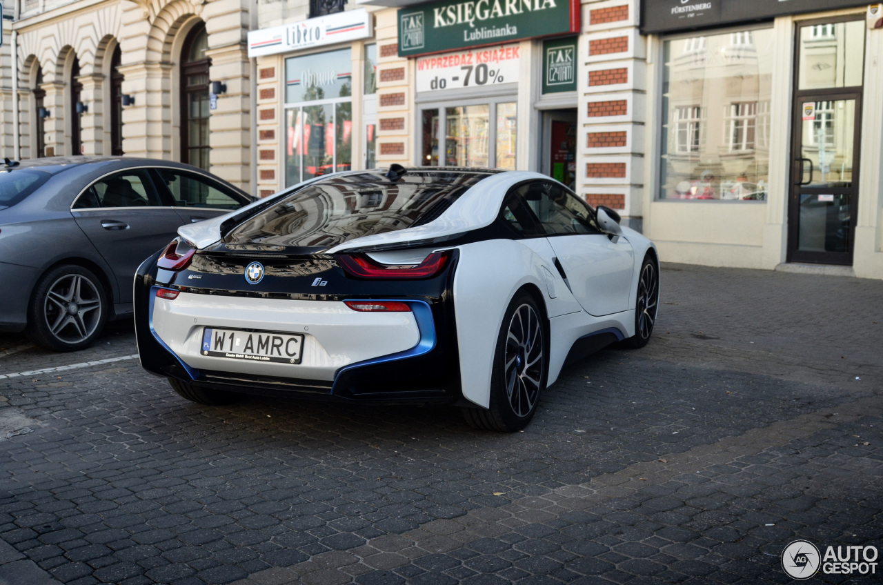 BMW i8