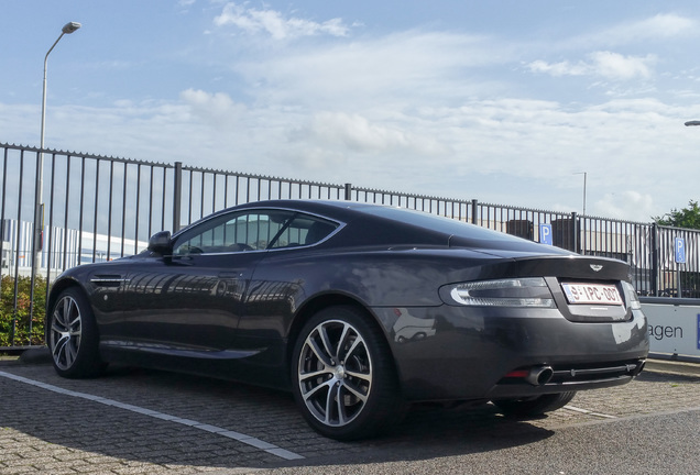 Aston Martin DB9 2010