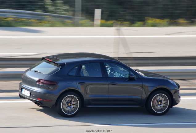 Porsche 95B Macan GTS