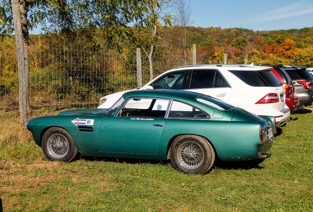 Aston Martin DB4