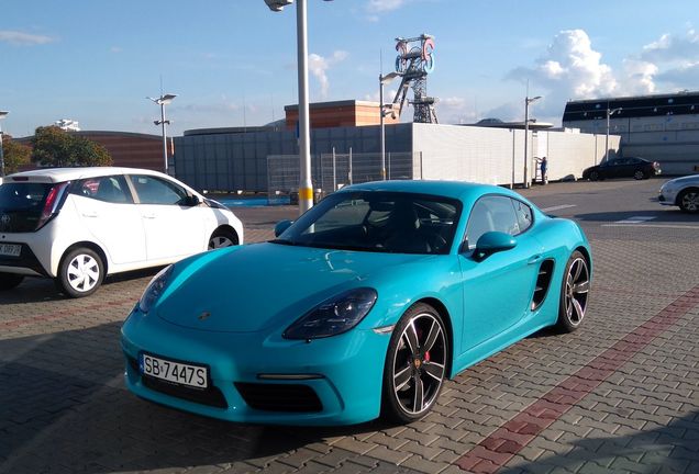 Porsche 718 Cayman S