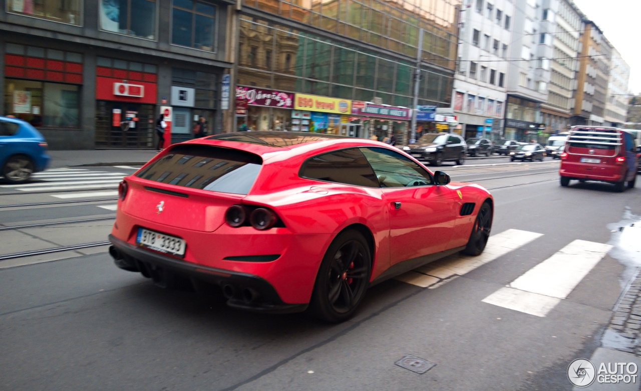 Ferrari GTC4Lusso