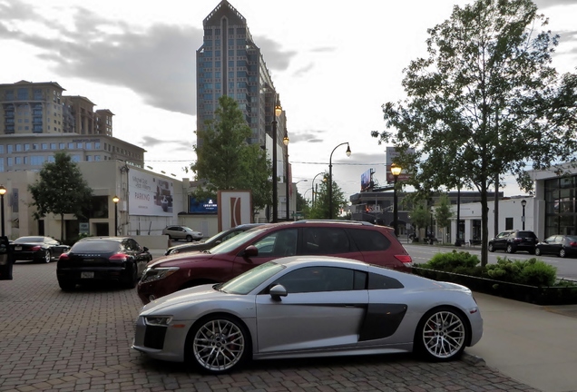 Audi R8 V10 2015