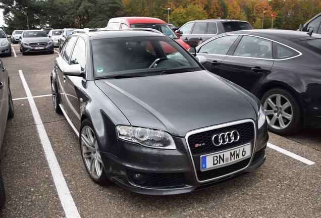 Audi RS4 Avant B7