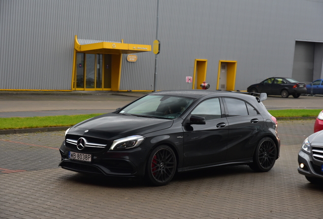 Mercedes-AMG A 45 W176 2015