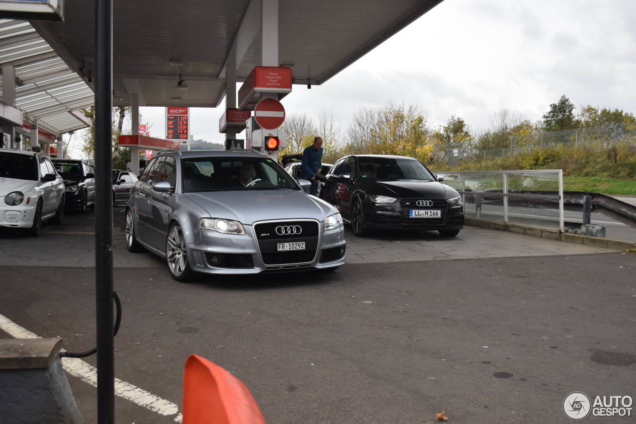 Audi RS4 Avant B7