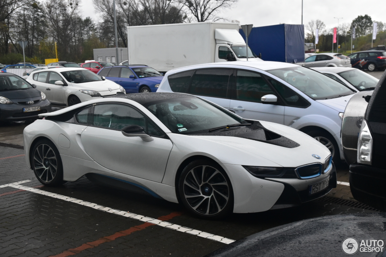 BMW i8