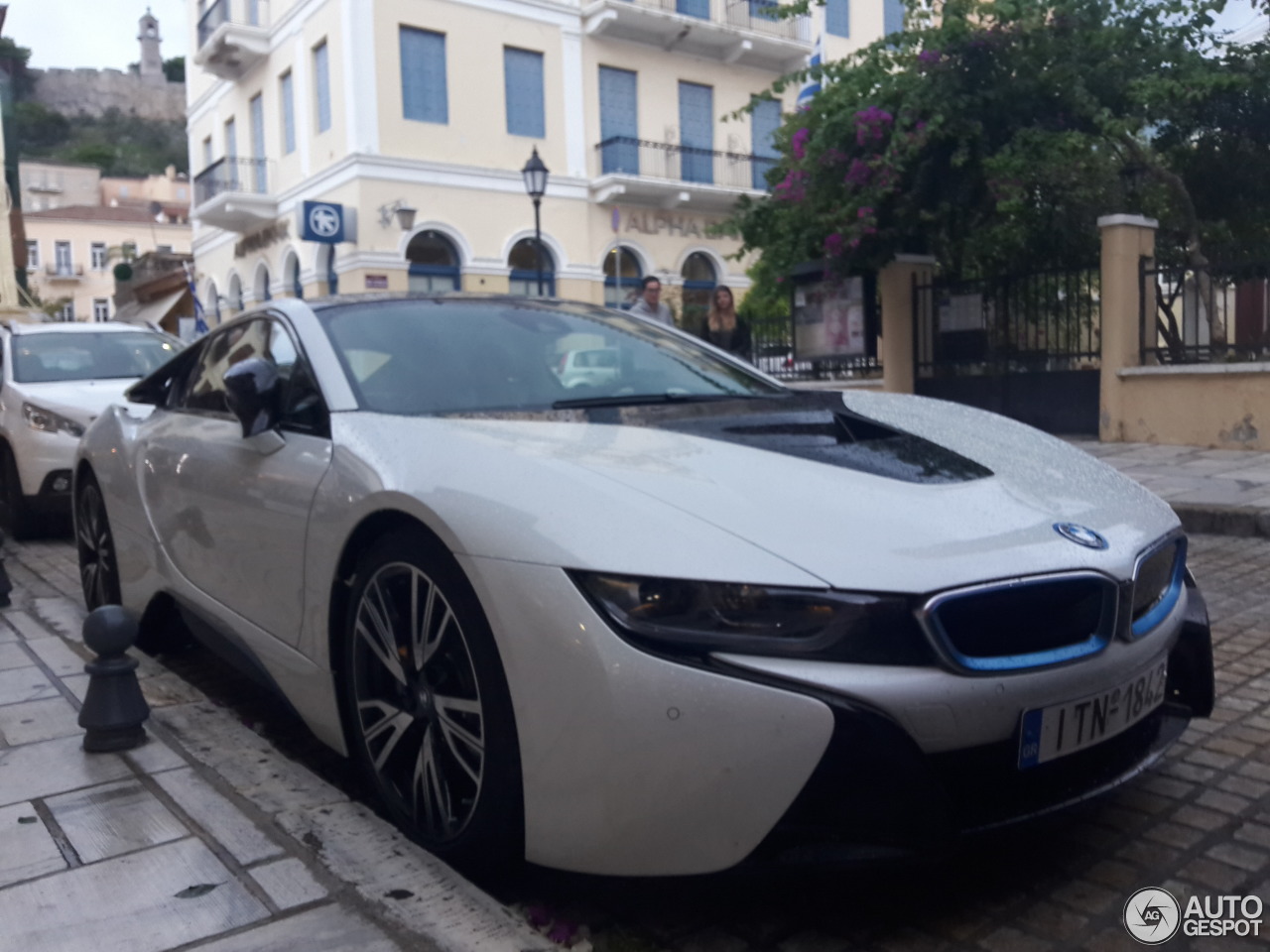 BMW i8