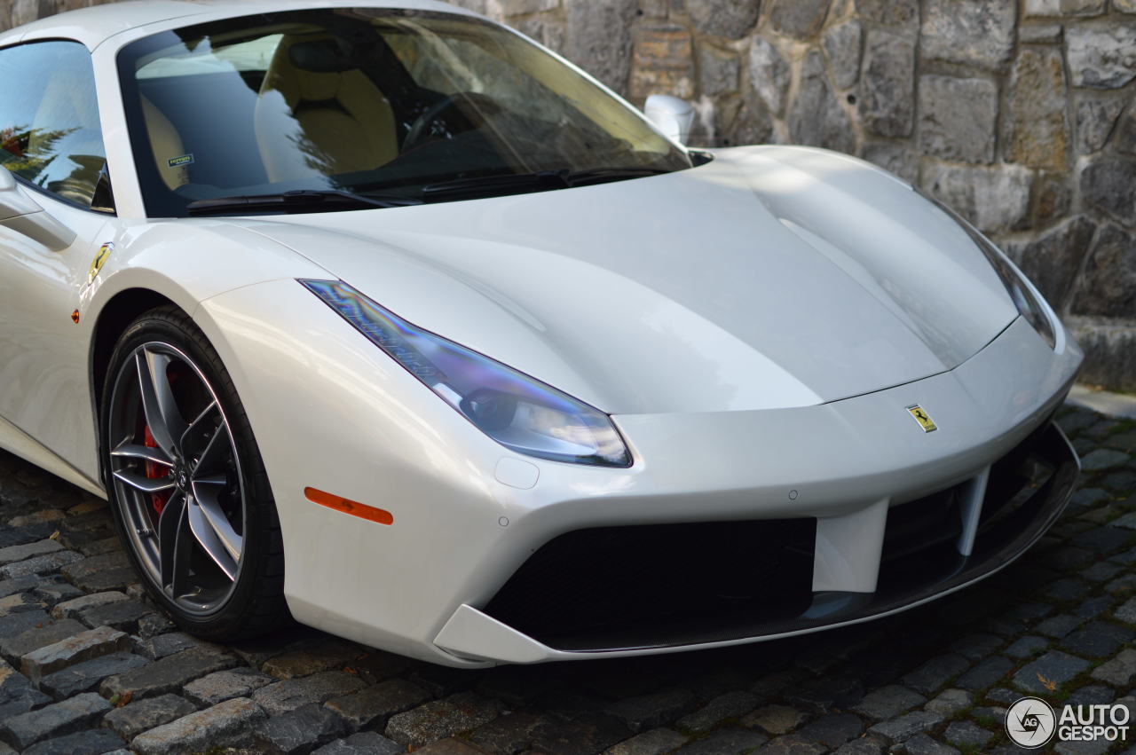 Ferrari 488 Spider