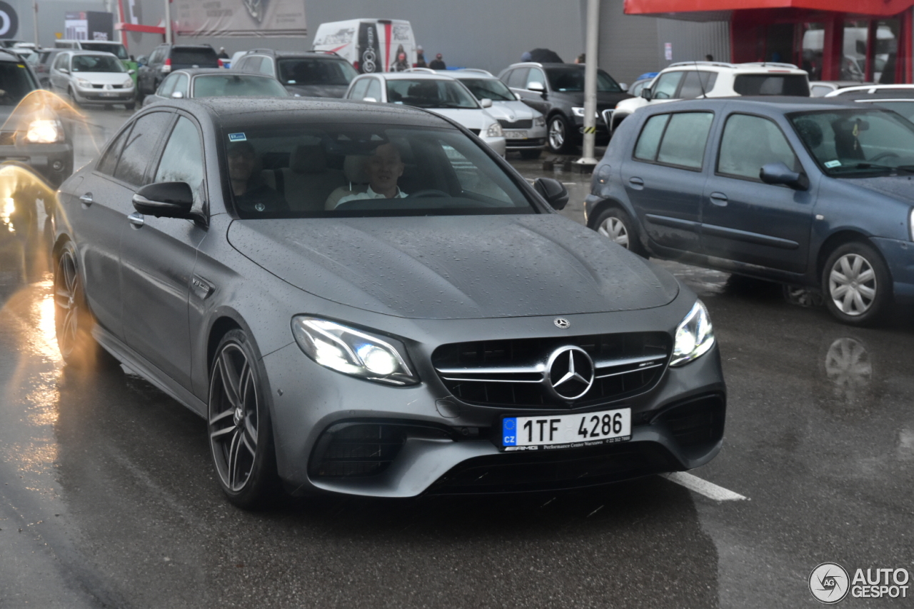 Mercedes-AMG E 63 S W213