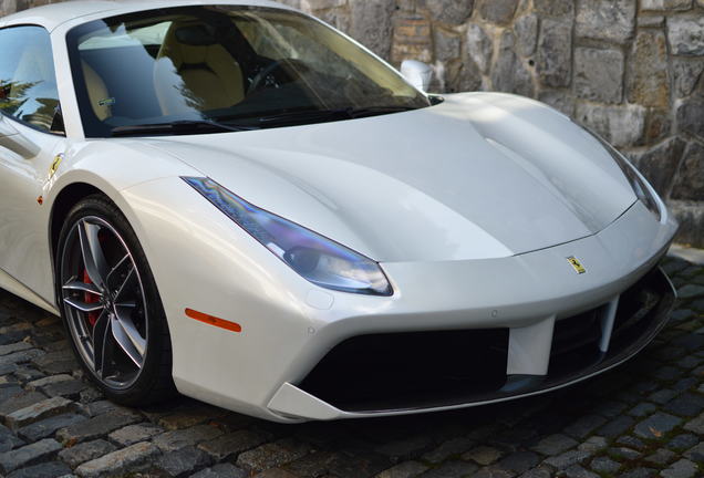 Ferrari 488 Spider