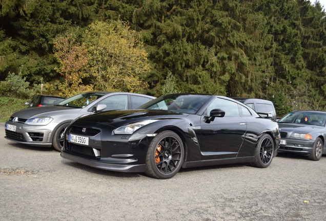 Nissan GT-R