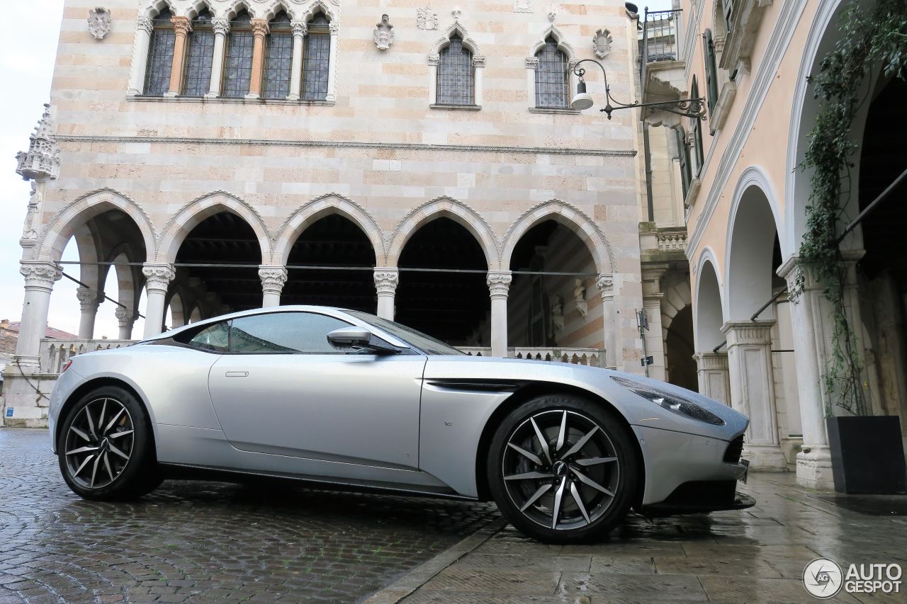 Aston Martin DB11