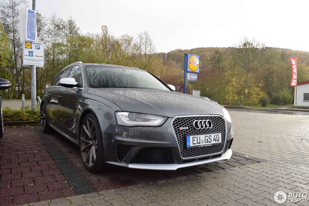 Audi RS4 Avant B8