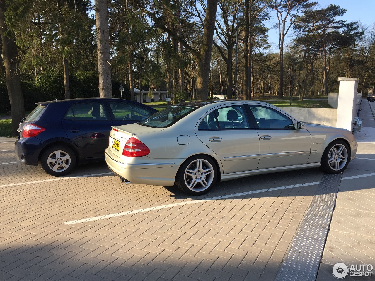 Mercedes-Benz E 55 AMG