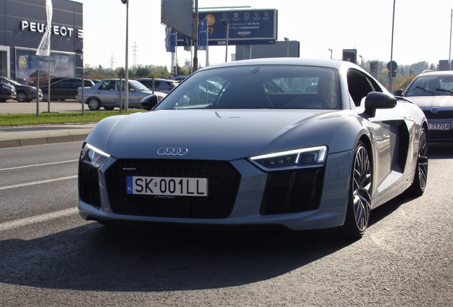 Audi R8 V10 Plus 2015