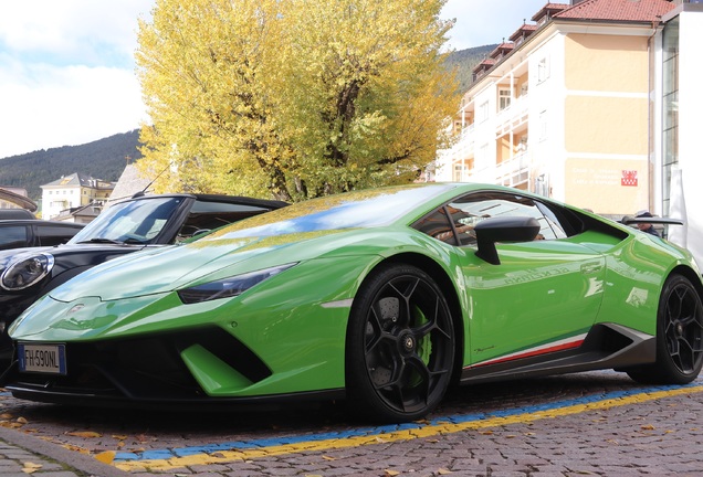 Lamborghini Huracán LP640-4 Performante