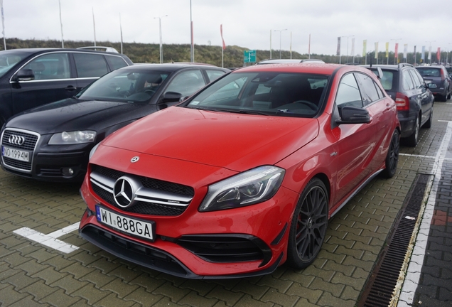 Mercedes-AMG A 45 W176 2015