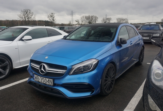 Mercedes-AMG A 45 W176 2015