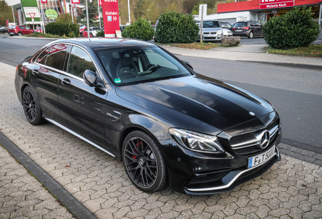 Mercedes-AMG C 63 S W205