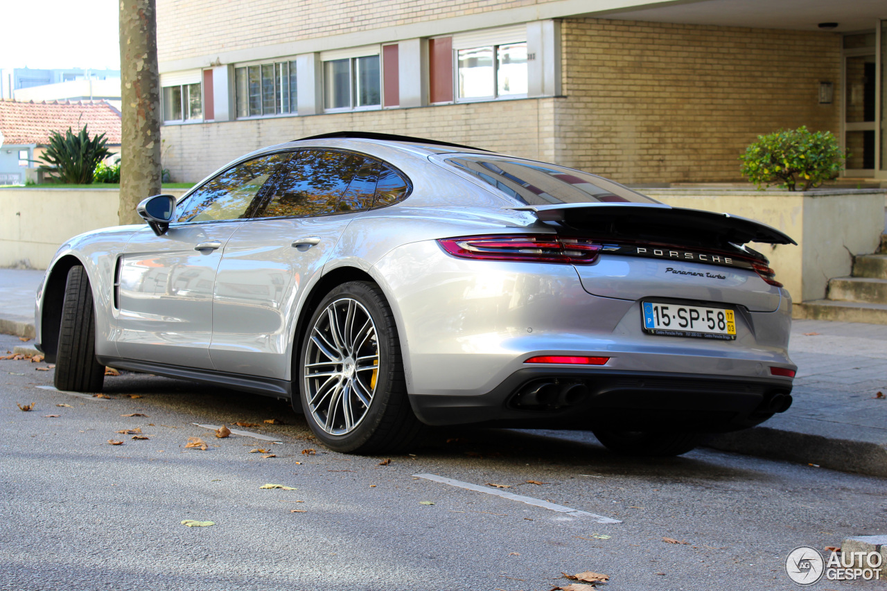 Porsche 971 Panamera Turbo