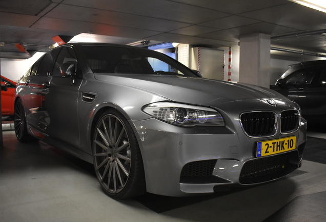 BMW M5 F10 2011