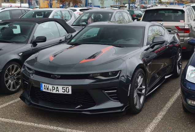 Chevrolet Camaro SS 2016 50th Anniversary