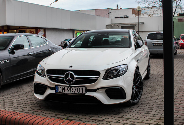 Mercedes-AMG E 63 S W213