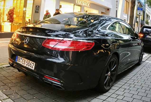 Mercedes-AMG S 63 Coupé C217