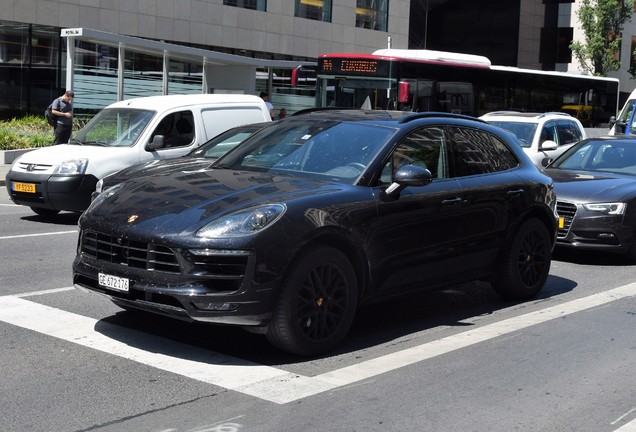 Porsche 95B Macan GTS