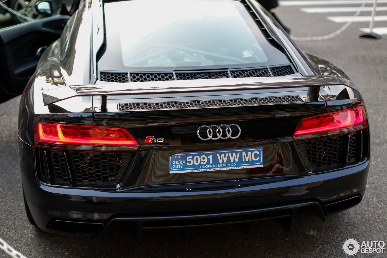 Audi R8 V10 Plus 2015