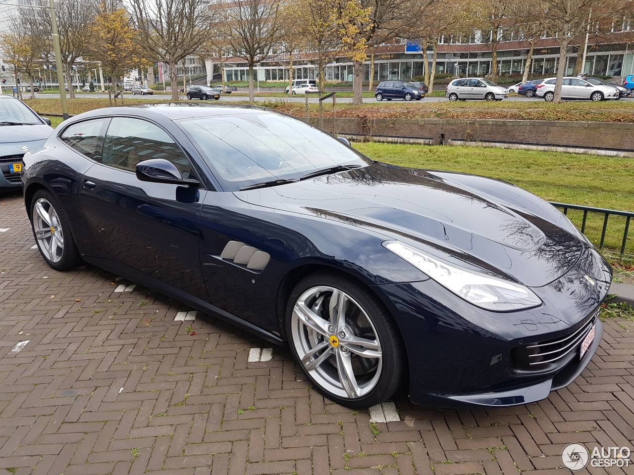 Ferrari GTC4Lusso