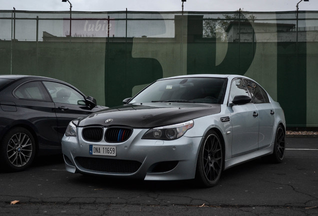 BMW M5 E60 2005