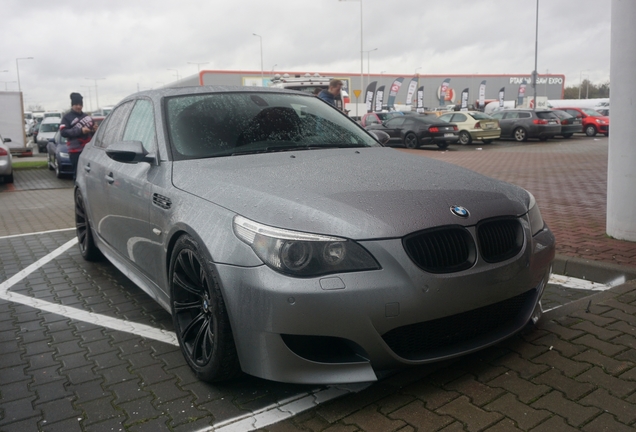 BMW M5 E60 2005