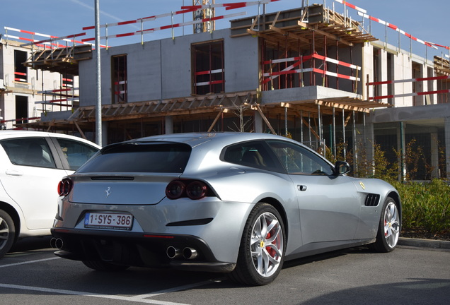 Ferrari GTC4Lusso T