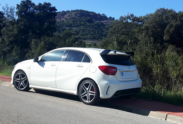 Mercedes-Benz A 45 AMG